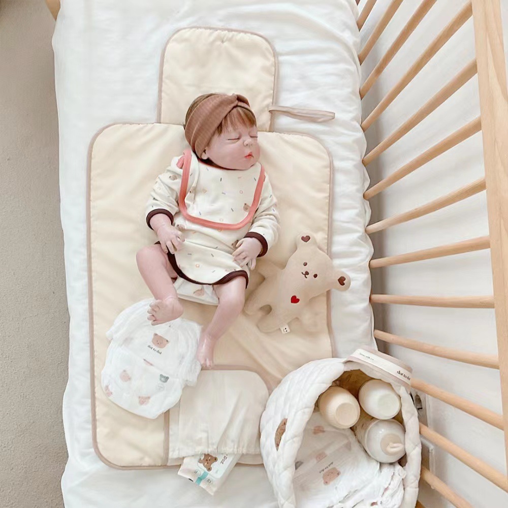 접이식 휴대용 기저귀 교환 패드 아기 유아 기저귀 소변 - Changing Table Topper 리뷰 및 가격